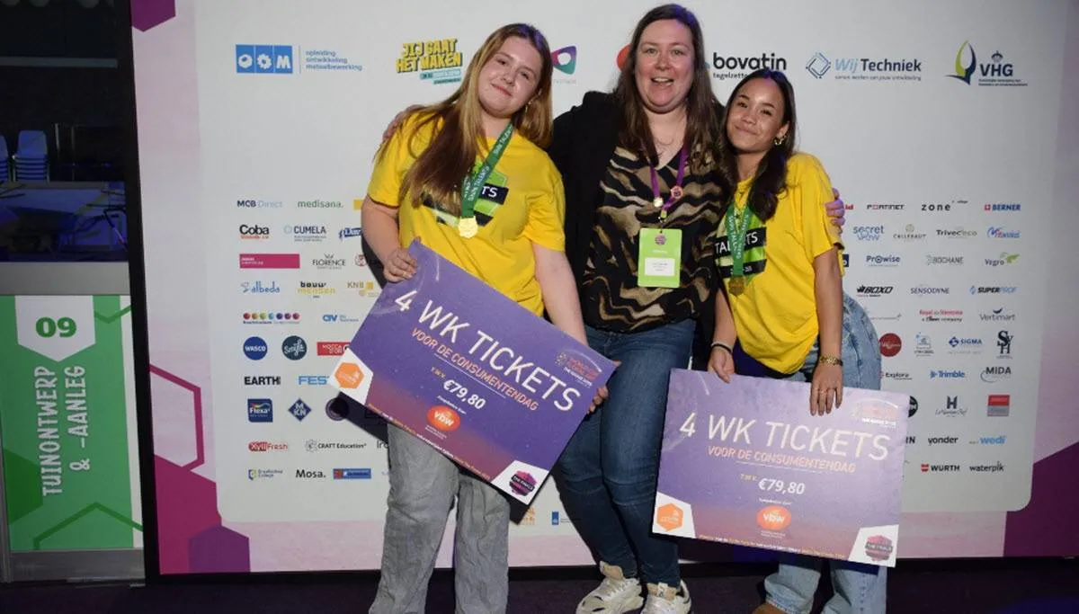 goud voor enola en nylah leerlingen aeres velp winnen landelijke vakwedstrijd bloemwerk marjanne eikelboom