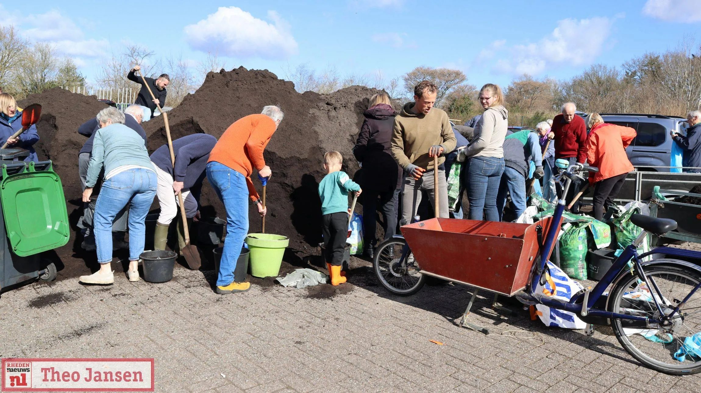overweldigende belangstelling voor gratis compost in dieren en velp 29 03 2025 13