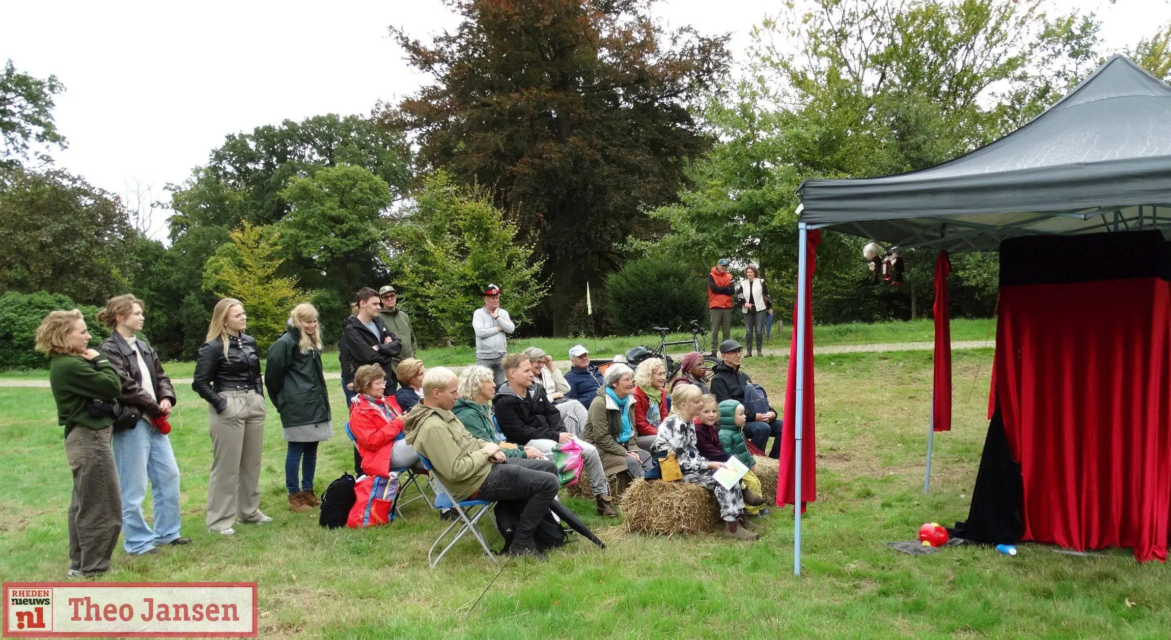 21-09-2025 Theaterwandeling Hof te Dieren (14)