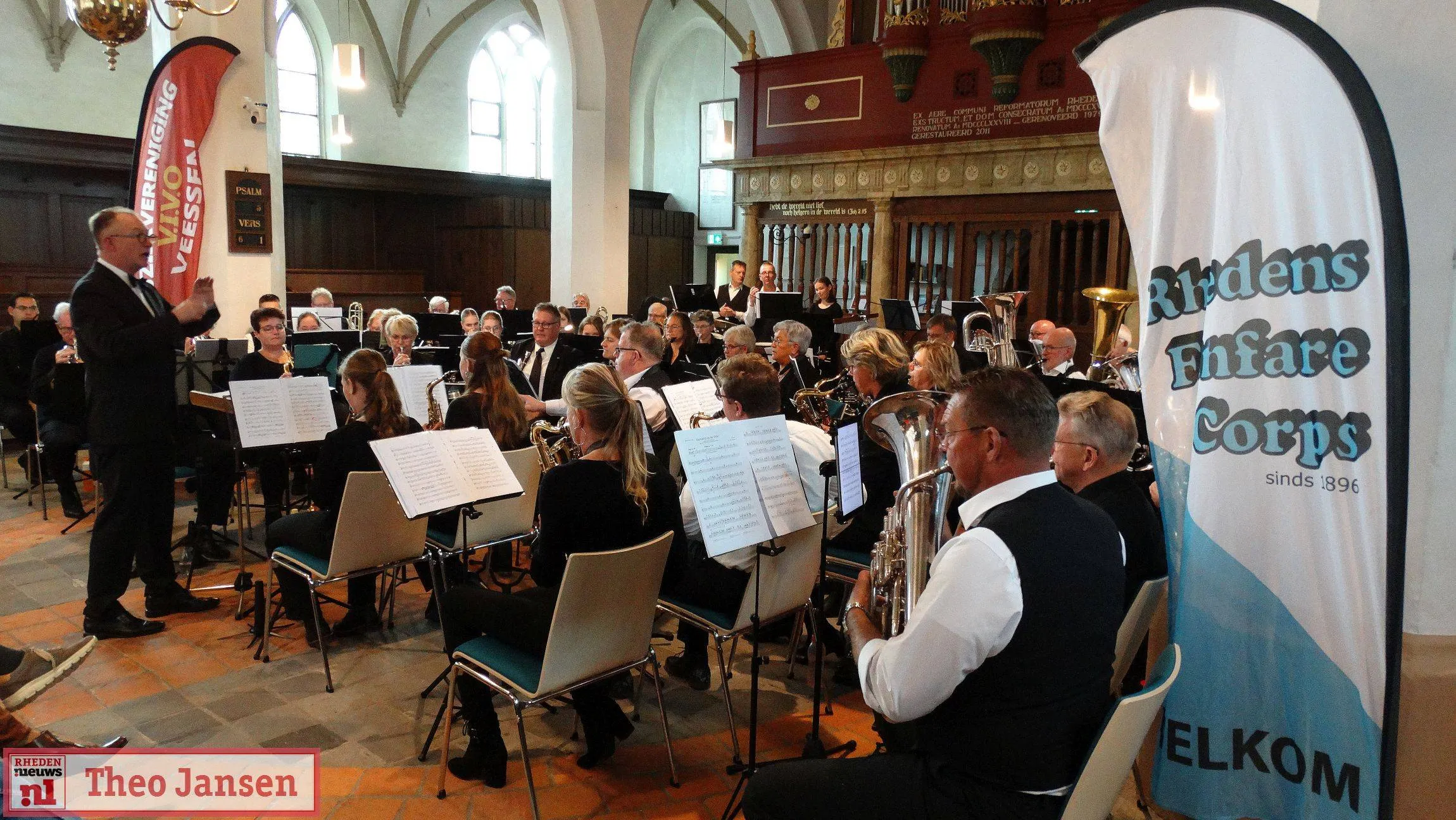 Rhedens Fanfare Corps en Muziekvereniging Vivo Veessen vullen dorpskerk met najaarsklanken 19-10-2025 (16)
