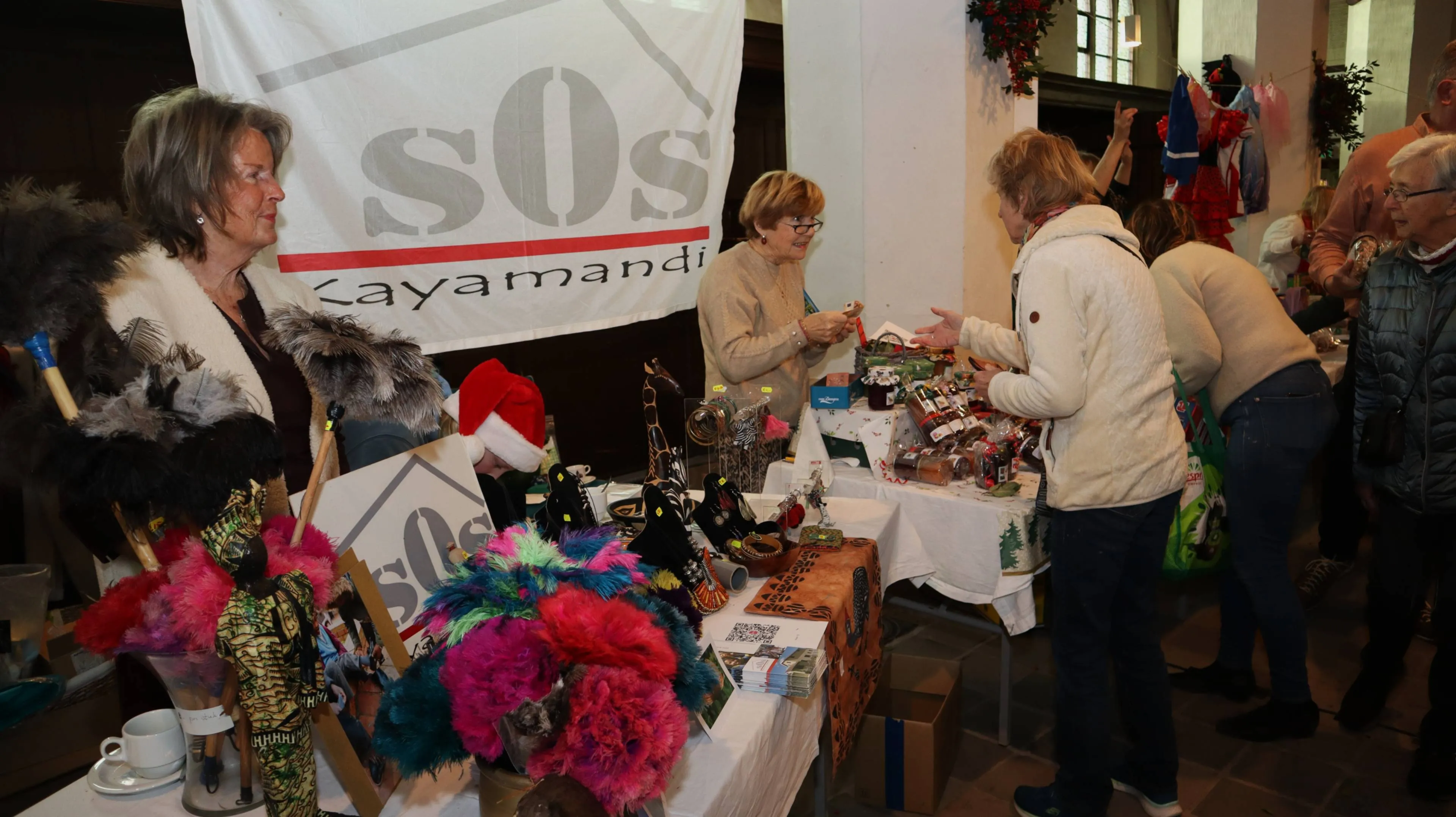 Kerstmarkt in Dorpskerk Rheden weer druk bezocht 13-12-2025 (1)