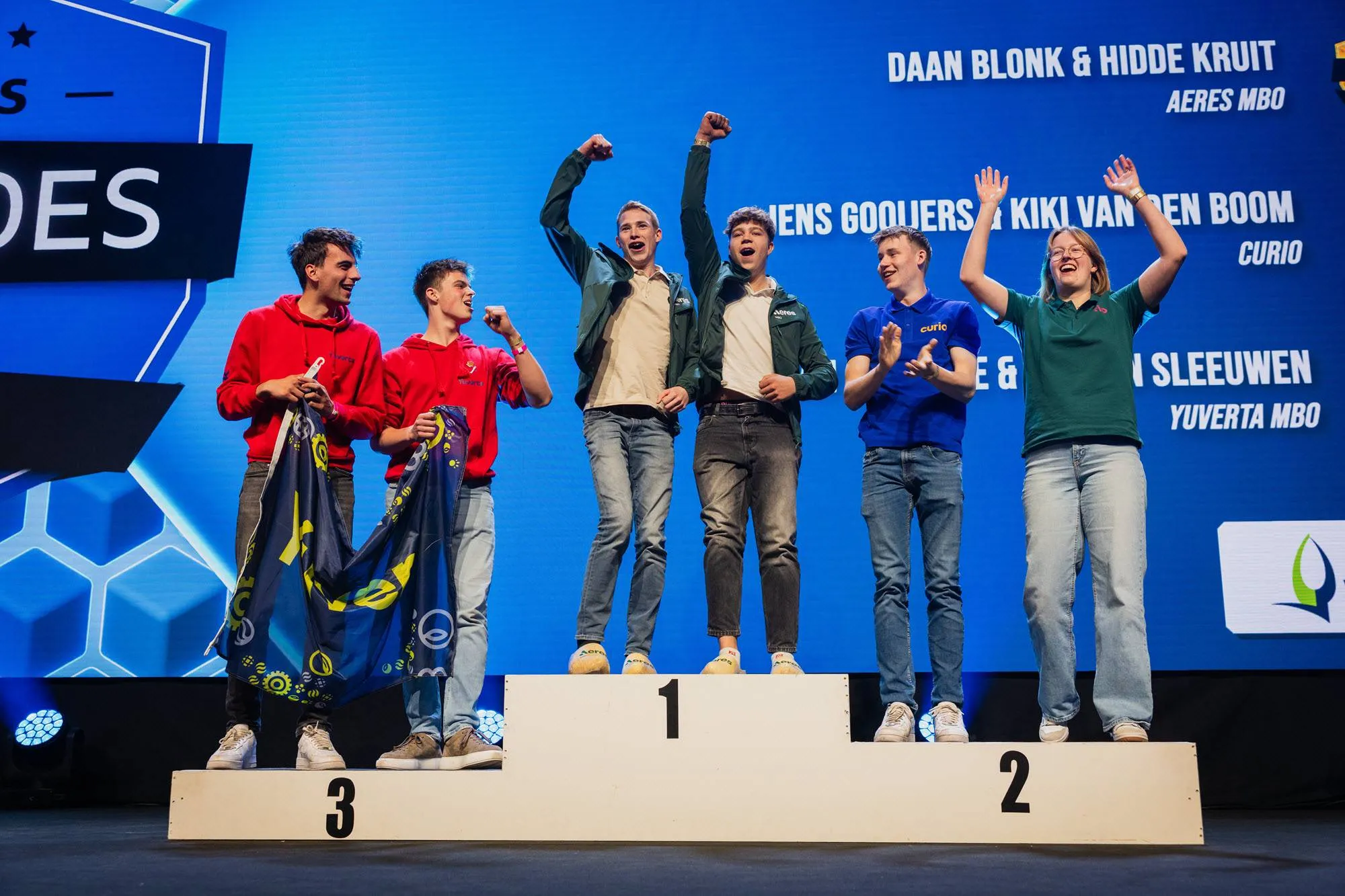 Daan Blonk en Hidde Kruit winnen het goud bij Skills Heroes Hovenier - foto rechtenvrij van WorldSkills Nederland