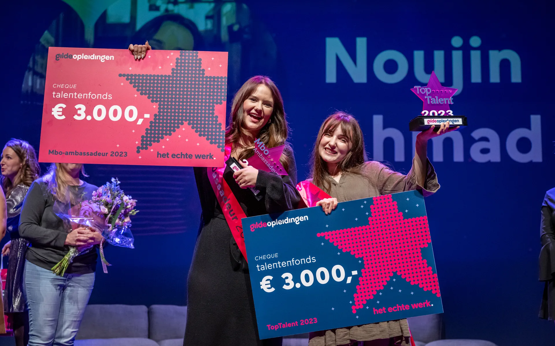 1 winst voor rosa van selst en noujin ahmad