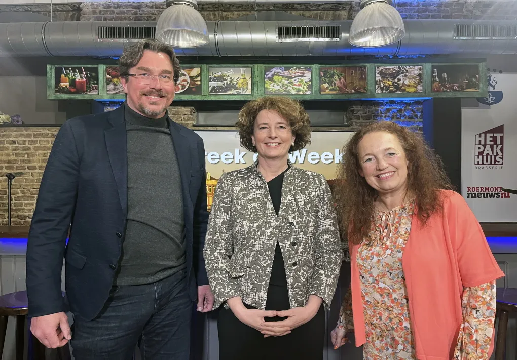 bdw burgemeester jolande hoogtanders van roermond te gast bij johan en carmen van breek de week foto guido naus