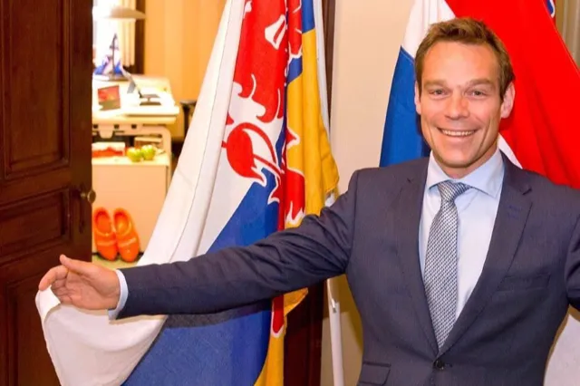 e2cca0e1 4b27 46da 984e 525001fe3251