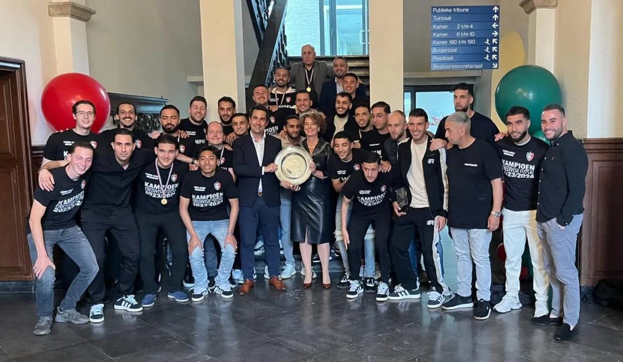 huldiging stadhuis kampioenen tigers roermond