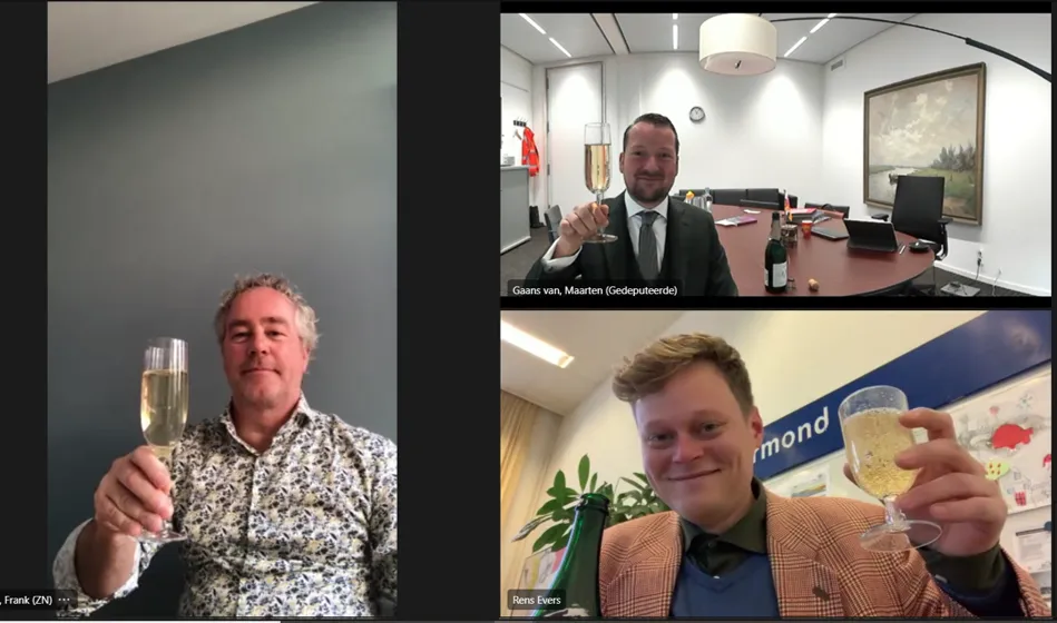 persfoto ondertekening verlening samenwerking roermondbereikbaar 16december2021