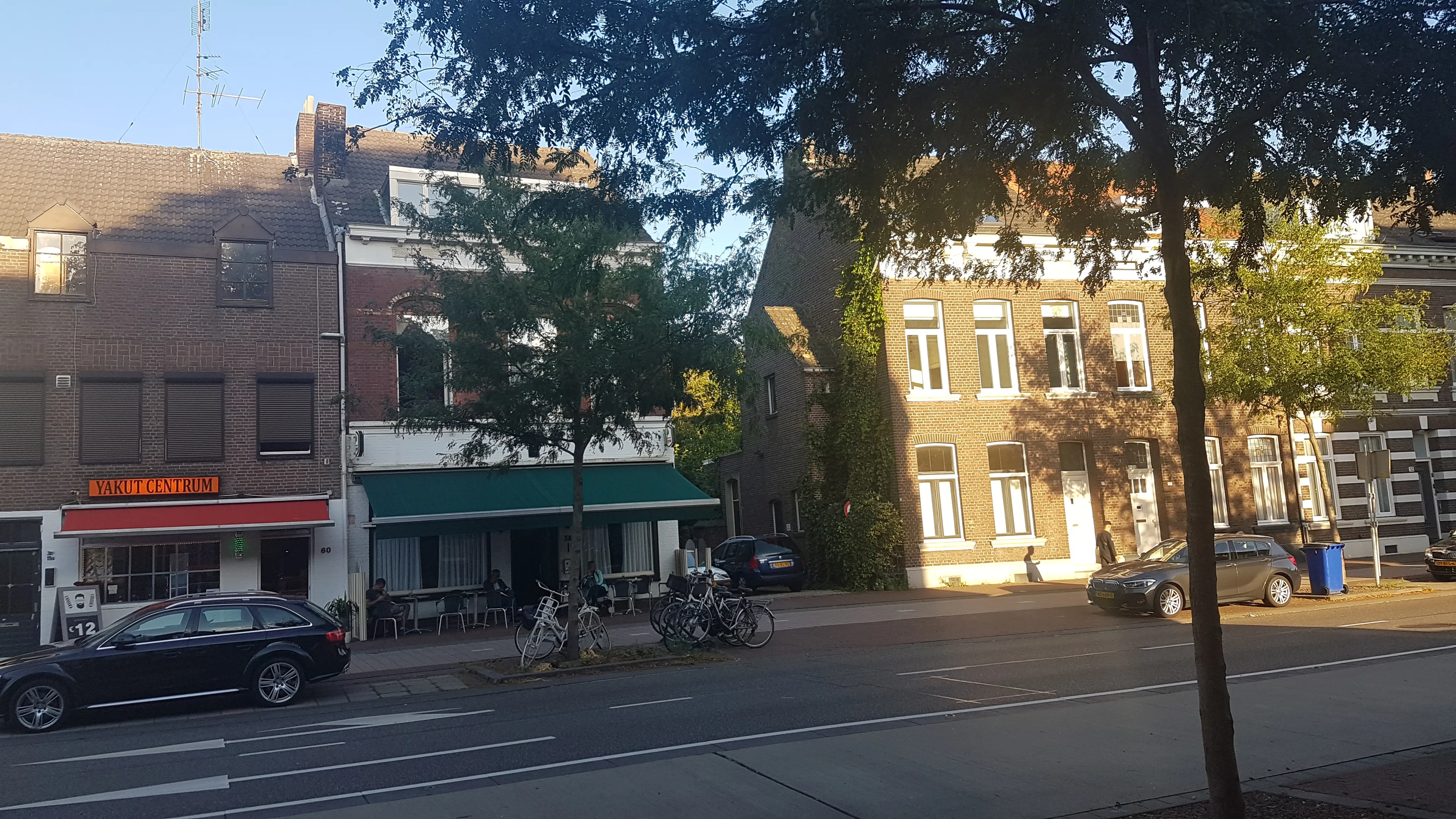 terras roermond guus ruusing