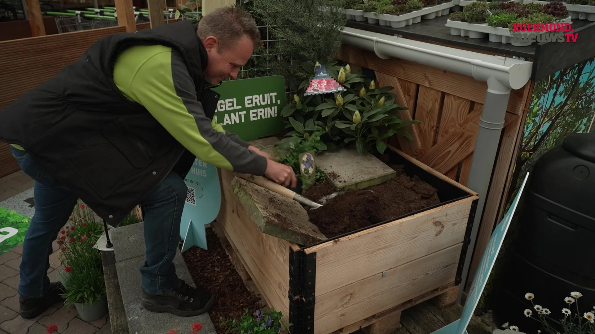 th rmntv weekjournaal tegels wippen en vervangen door planten voor insecten bijstox 27 03 2024