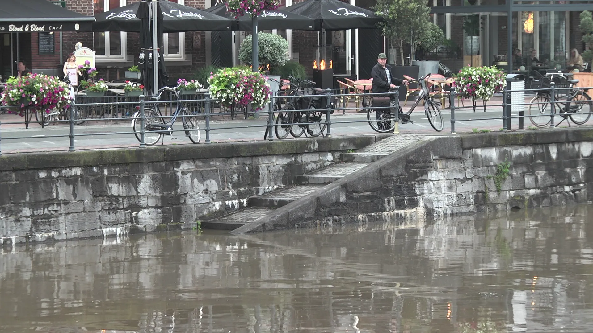 vlcsnap 2021 07 17 13h34m35s945