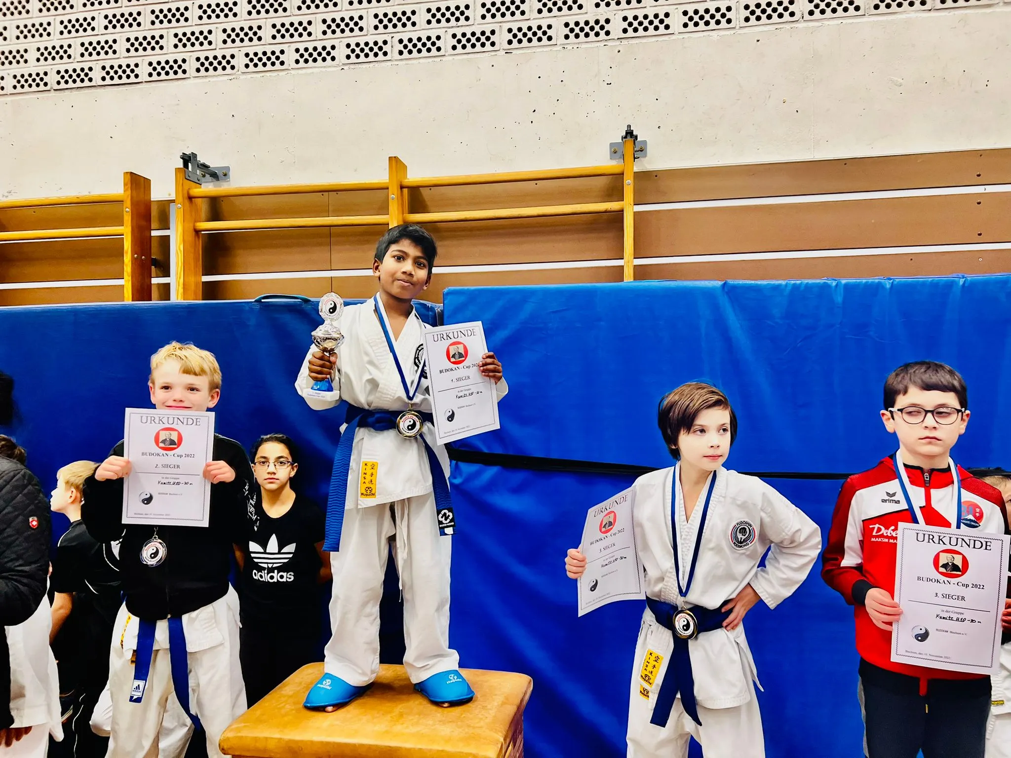 whatsapp image 2022 11 19 at 204808