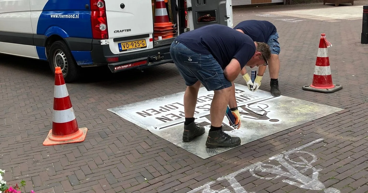 winkels open fietsers lopen