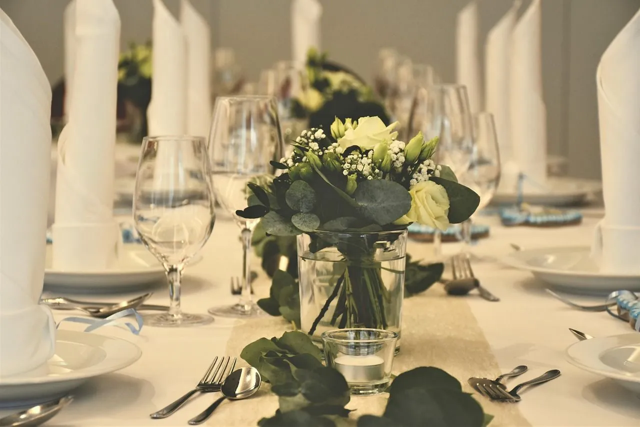 table 4635442 1280