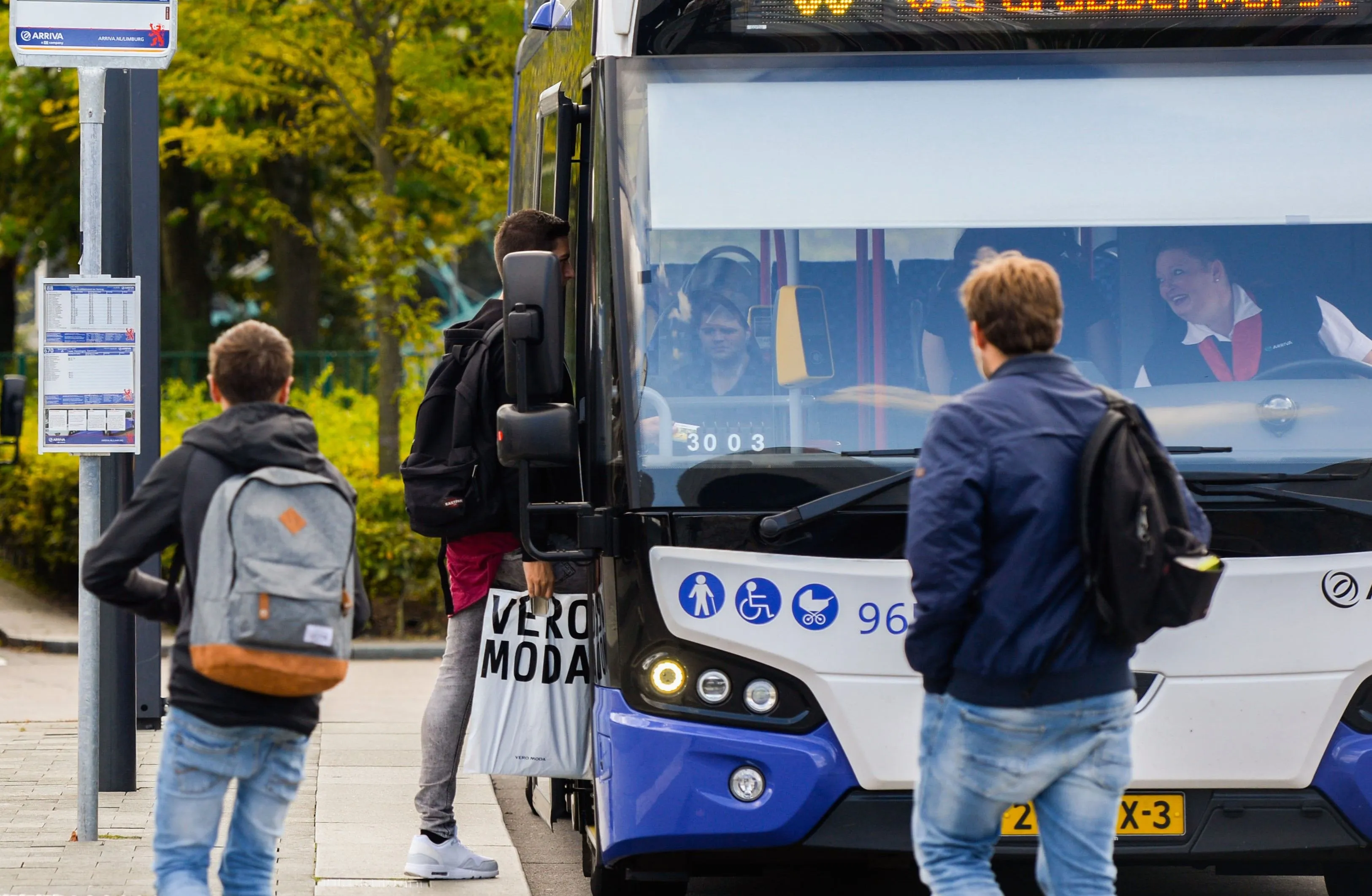 ze bus venlo 2 fotograaf max lautenschlaeger pb formaat 1
