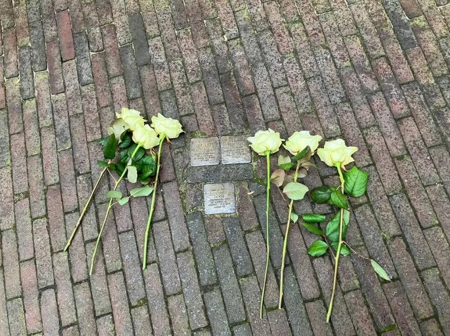 f1e0a33b 0289 4e7e ba71 4299be1a1f03