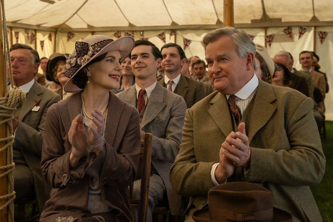 Downton-Abbey_-The-Grand-Finale_st_7_sd-low_2025-Focus-Features-LLC-All-Rights-Reserved