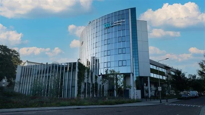 kantoorgebouw-roermond