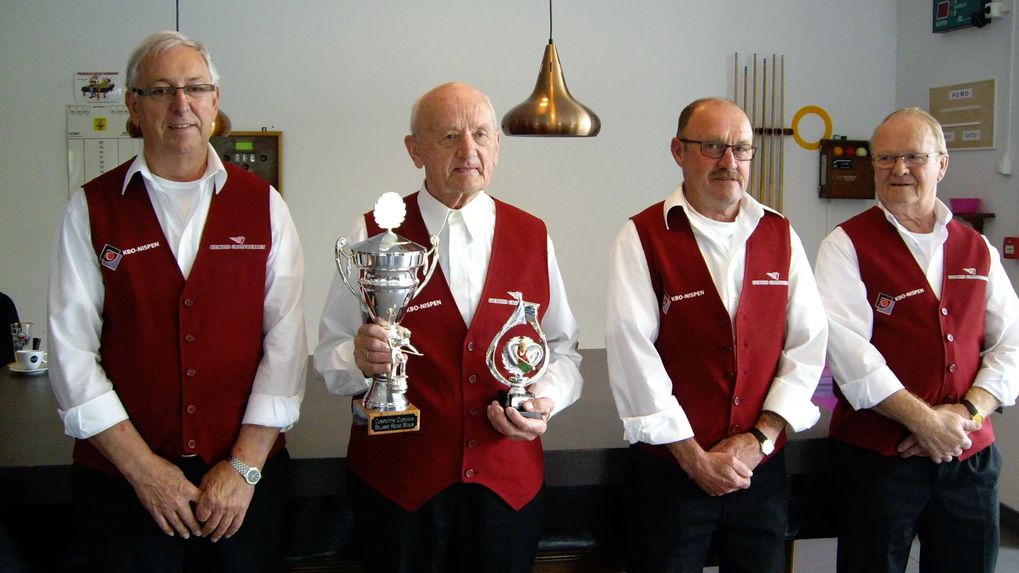 150502 nisipia kampioen senioren biljart e1430516706855