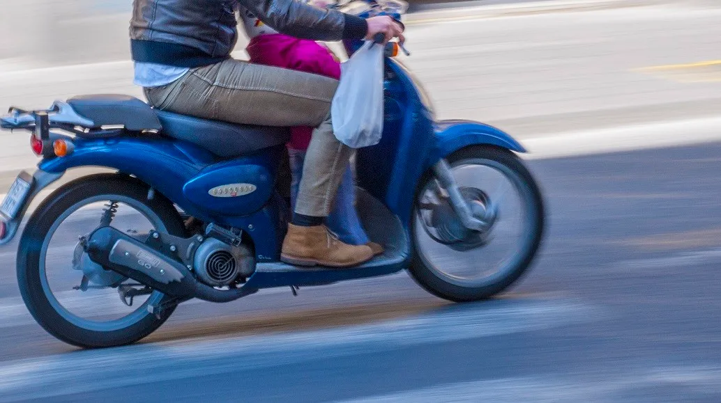 150528 scooters binnenstad ciccio cf flickr cc by sa 20 e1432818391398