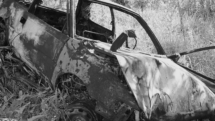 150602 uitgebrande auto foter e1433246902733