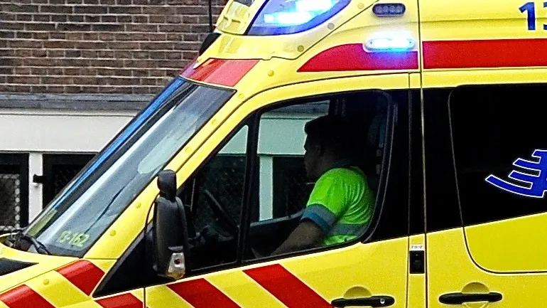 150703 ambulance facemepls flickr cc by 20 e1435921131199