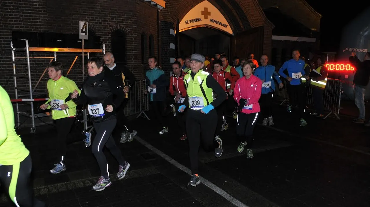 151220 avondkerstloop nispen 2014 e1450569383486