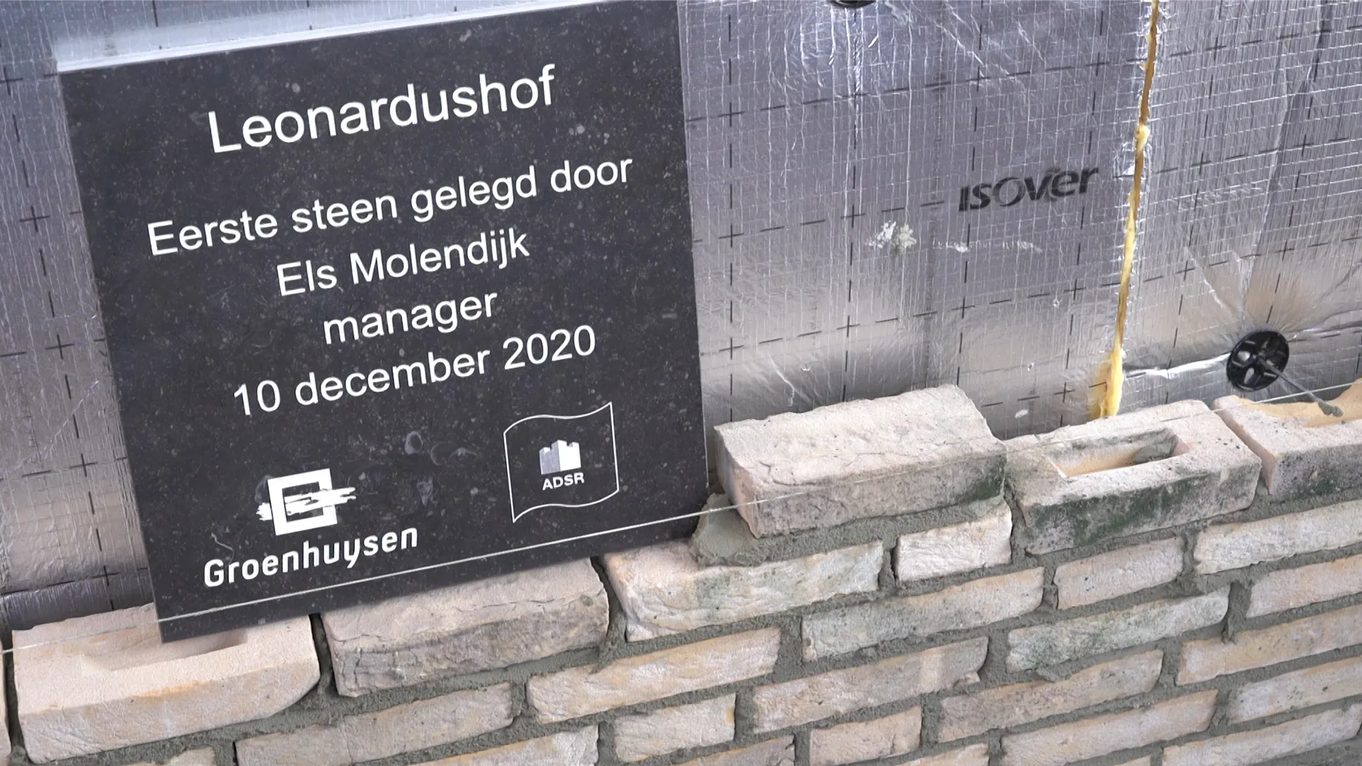 leonardushof eerste steen