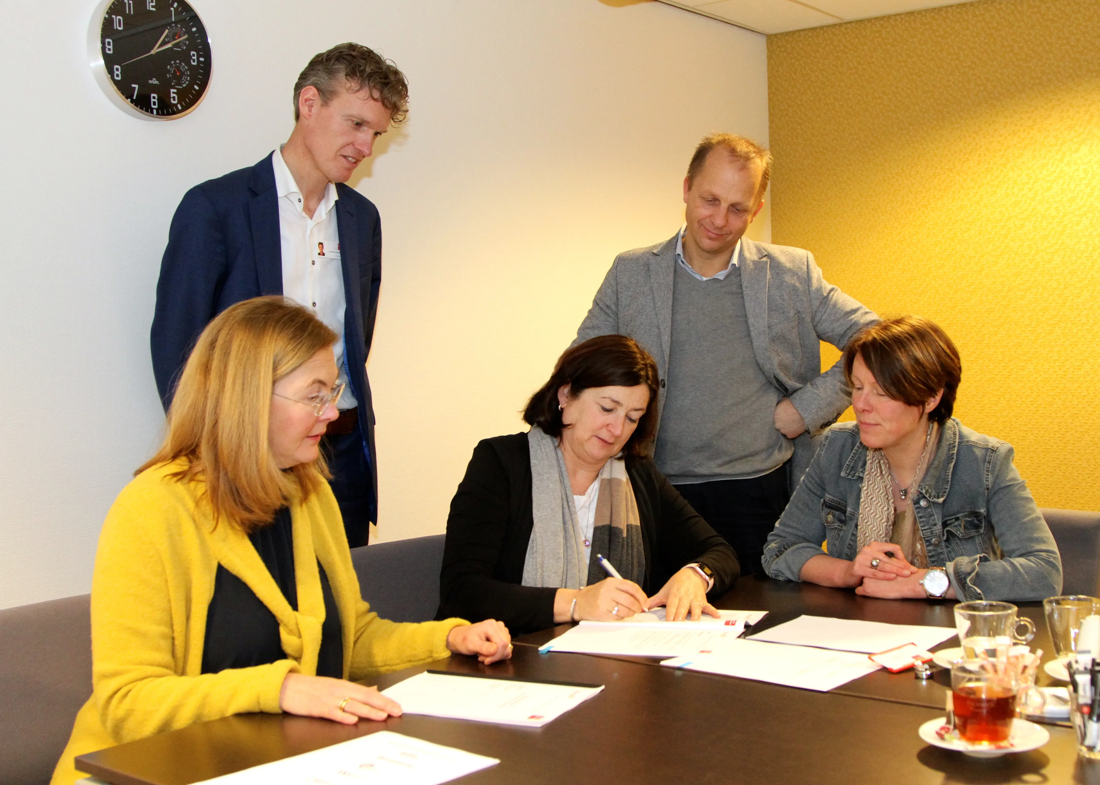 ondertekening farmaceutische overeenkomst tantelouise bravis ziekenhuis januari 2018