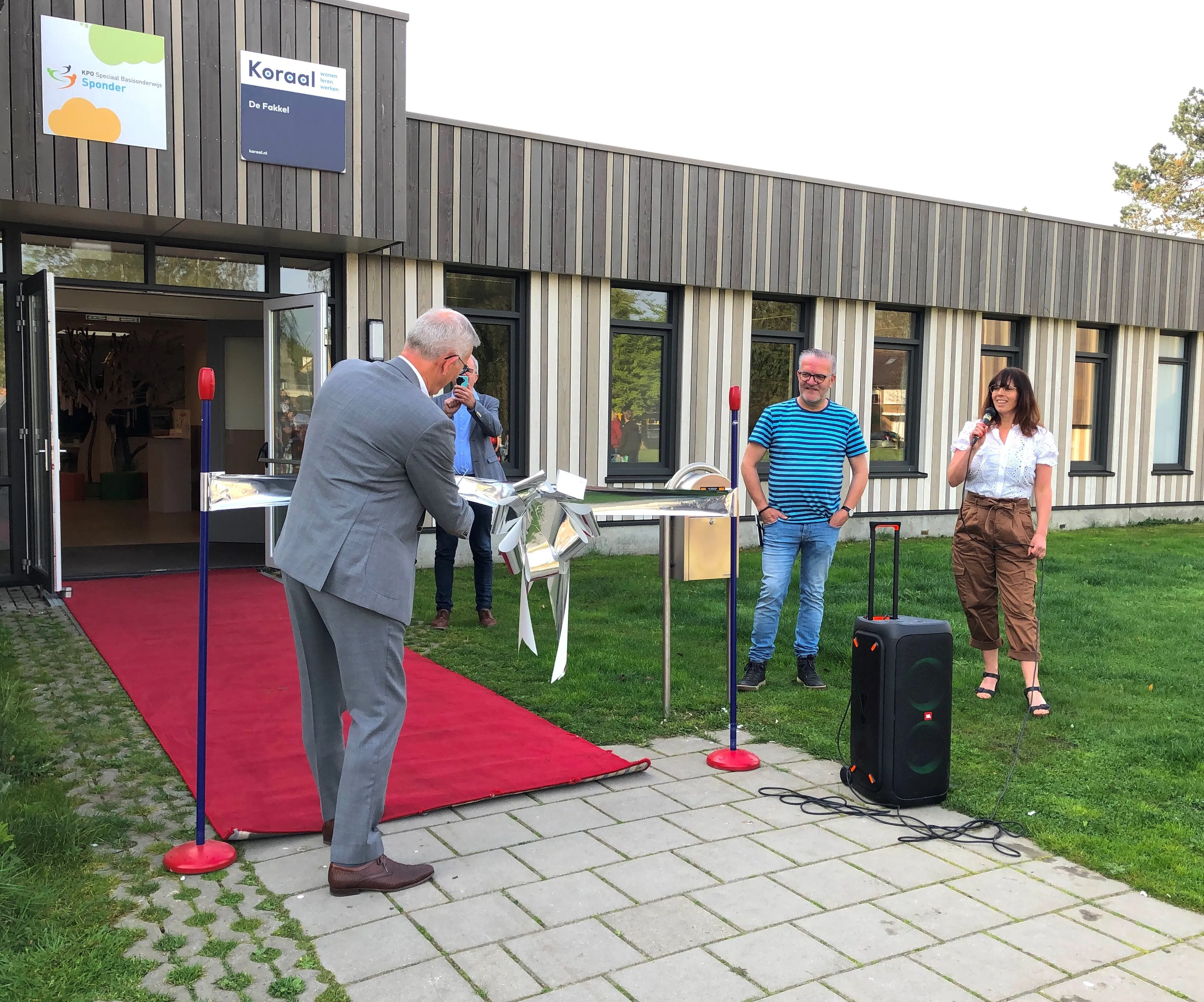 opening bibliotheek de zonneboom rene van ginderen
