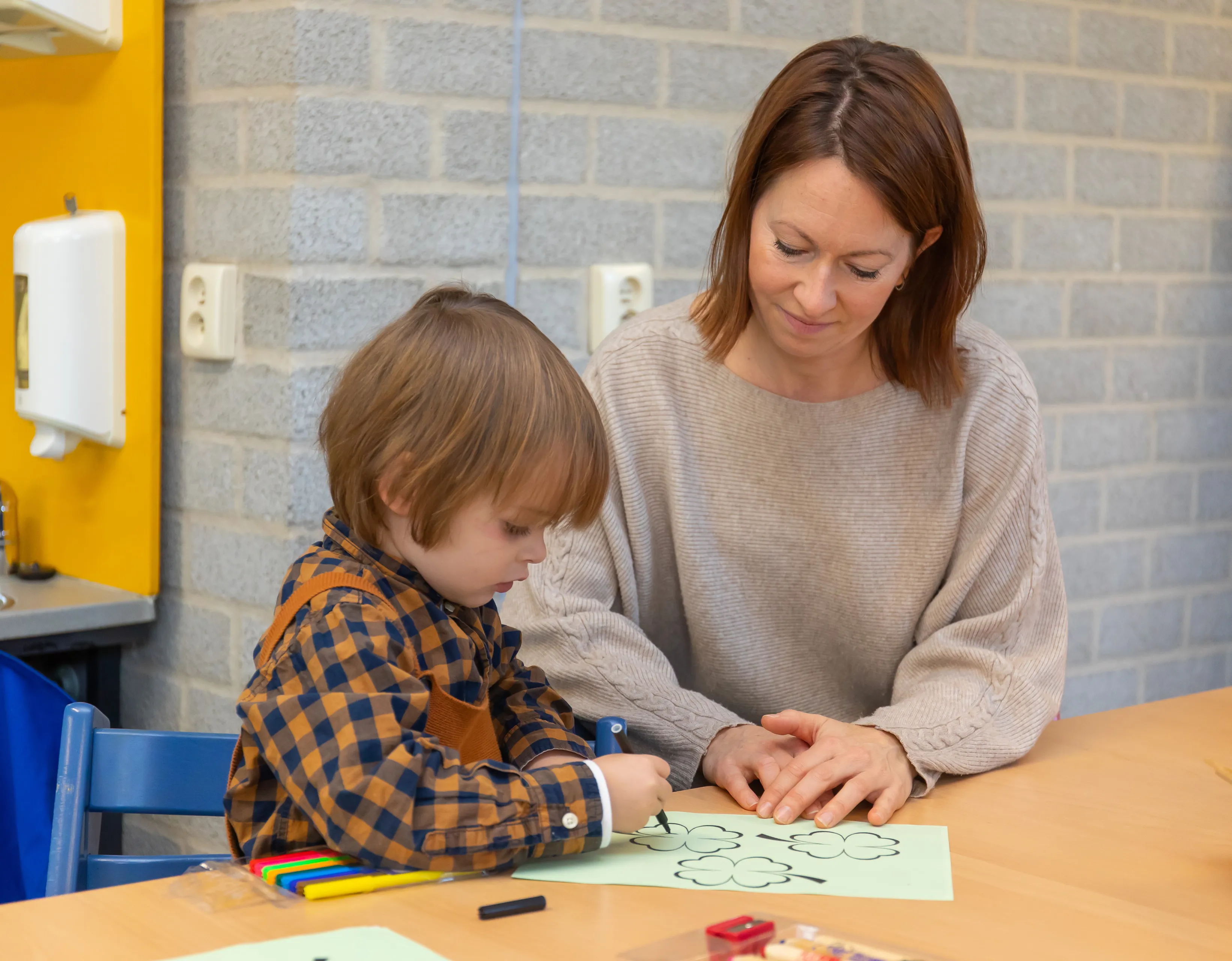peuters gaan met sprongen vooruit op peutergroep vroege vogels van bravis en de mytylschool