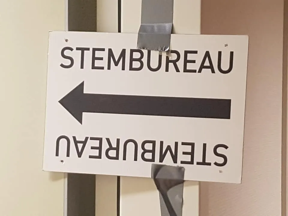 stembureau pijl
