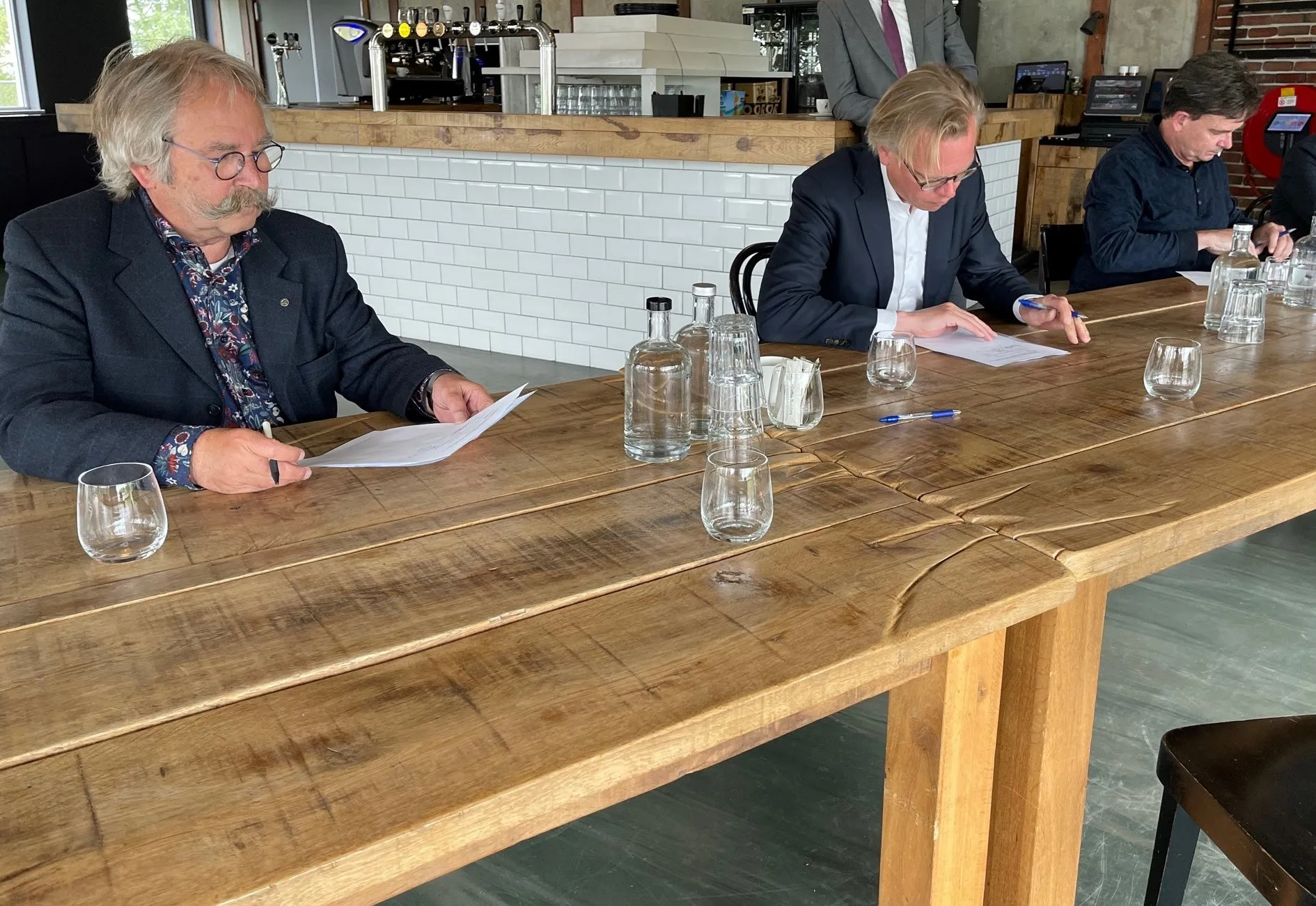 vlnr cees lok pieter van voorst vader nicky broos