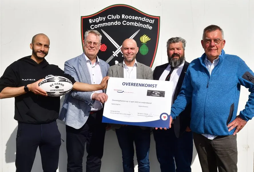 vlnr oud deelnemer salman directeur werkplein marko does werkgever andy van peer atr directeur rcc pieter jan van linden directeur dhl ed oskam