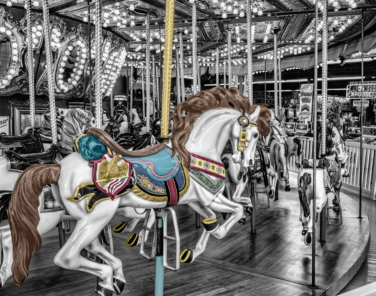 carousel 168125 1280