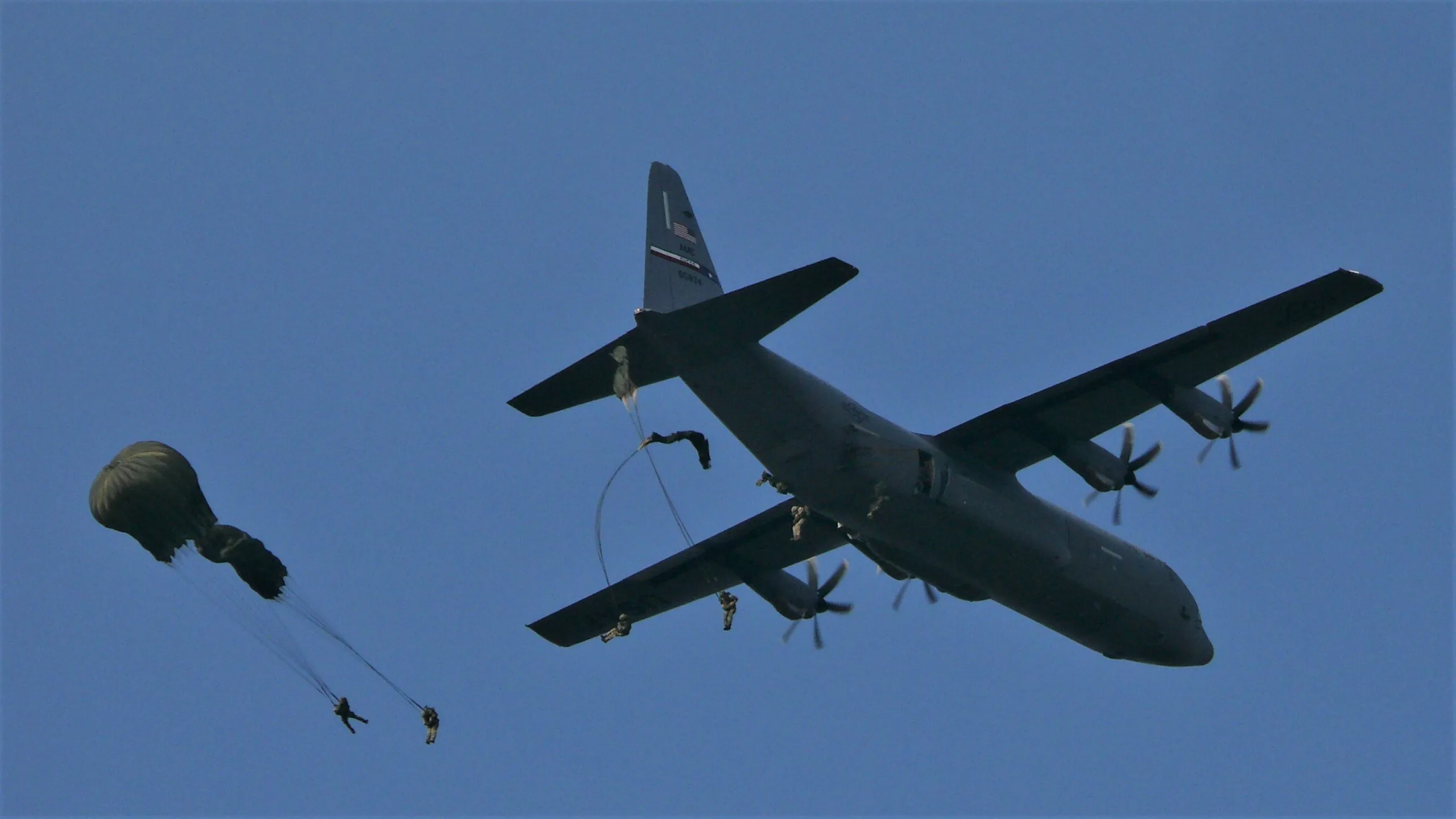 airborne 2021 chris ouboter scaled