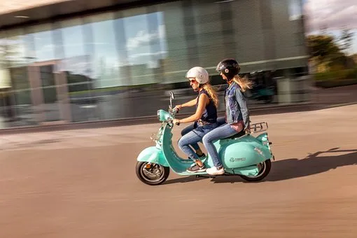 electric scooter 4986729 340