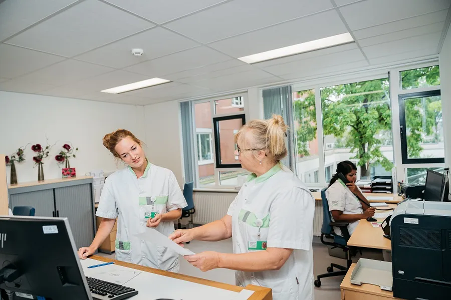 foto nieuw opleidingstraject hbo verpleegkunde voor zij instromers blijkt schot in de roos