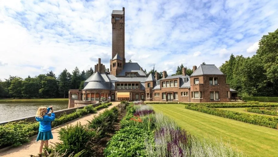 sint hubertus hoge veluwe 915x518 1