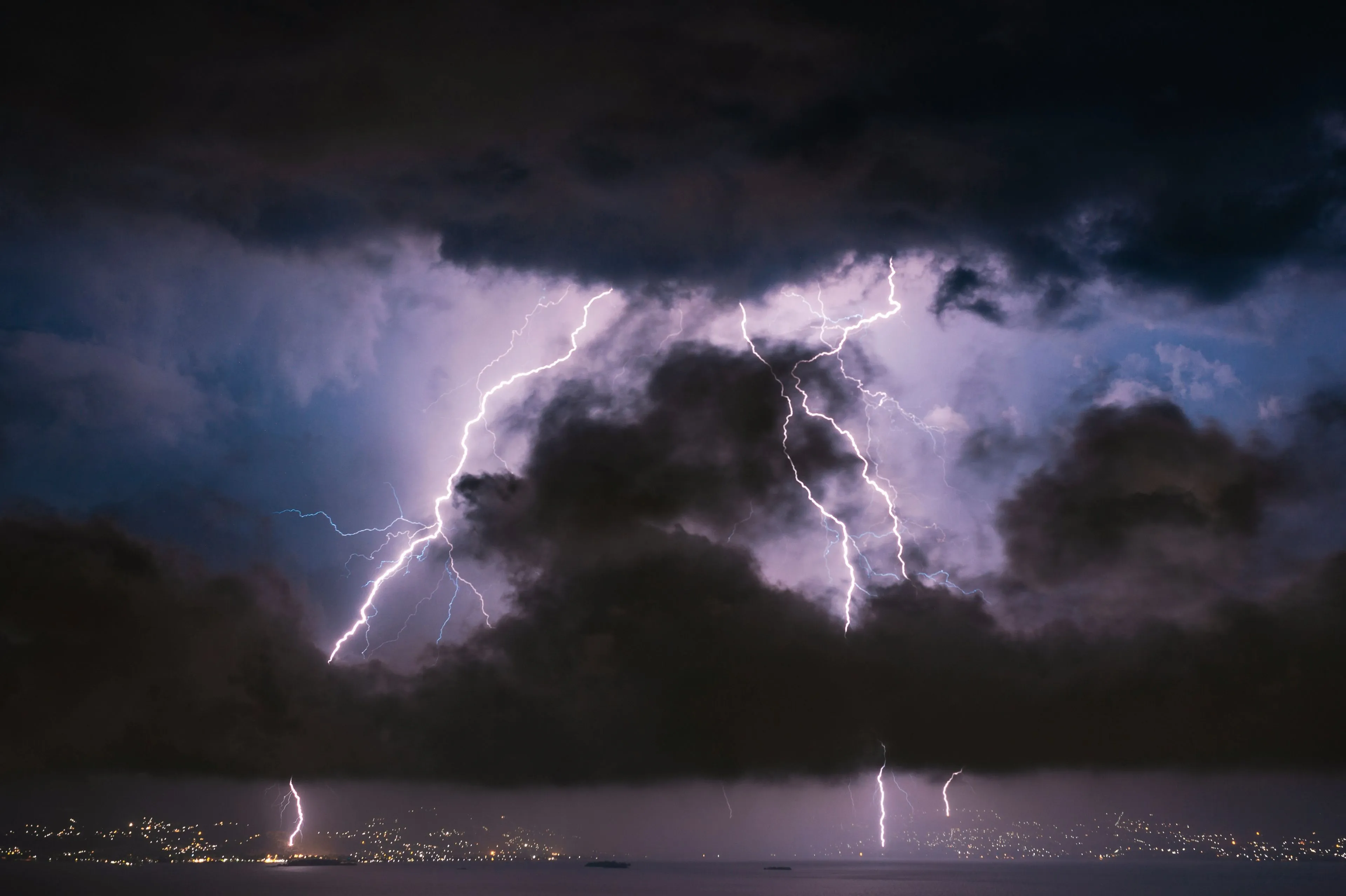 tasos mansour hgpdpymv 8 unsplash