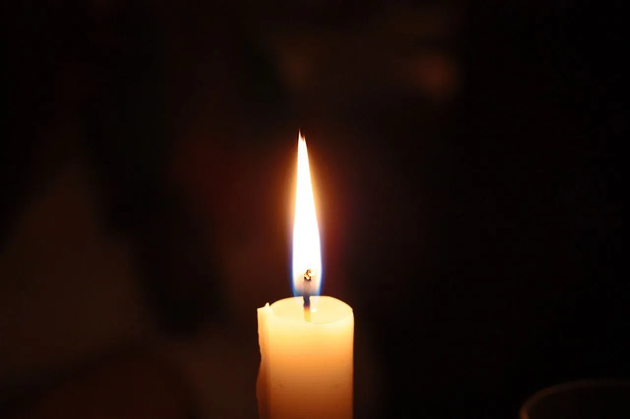 candle 2062861 1280