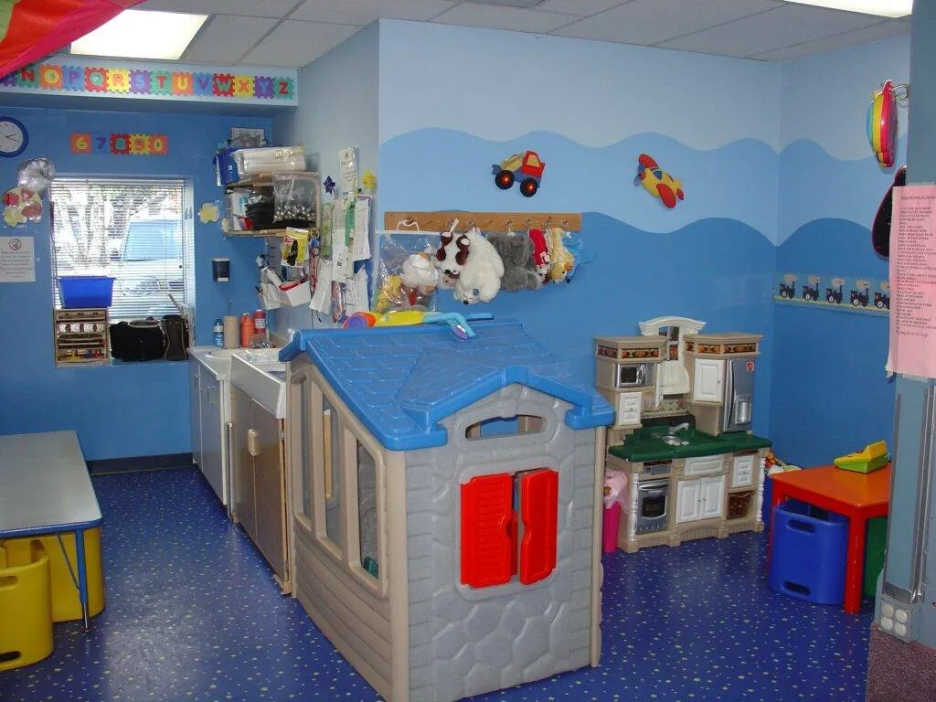 toddler room geec6ff2b9 1920 1024x768