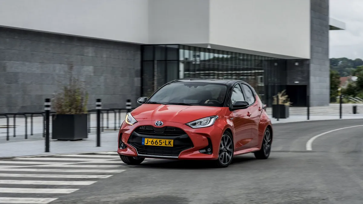 02 toyota yaris europese auto van het jaar 2021 1500x1000 1