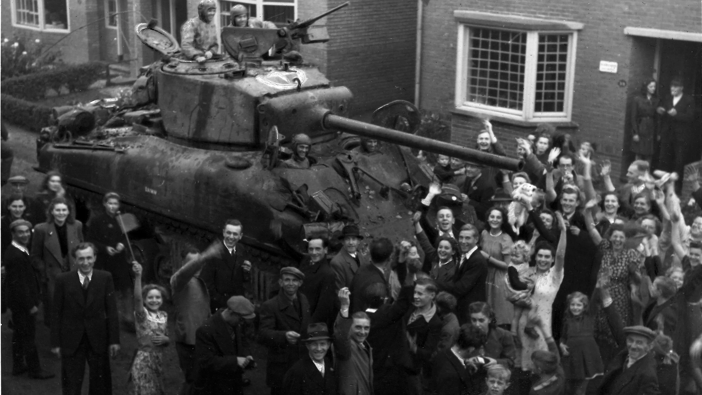 190929 beeld mvdg bevrijdingstank bw lr 1