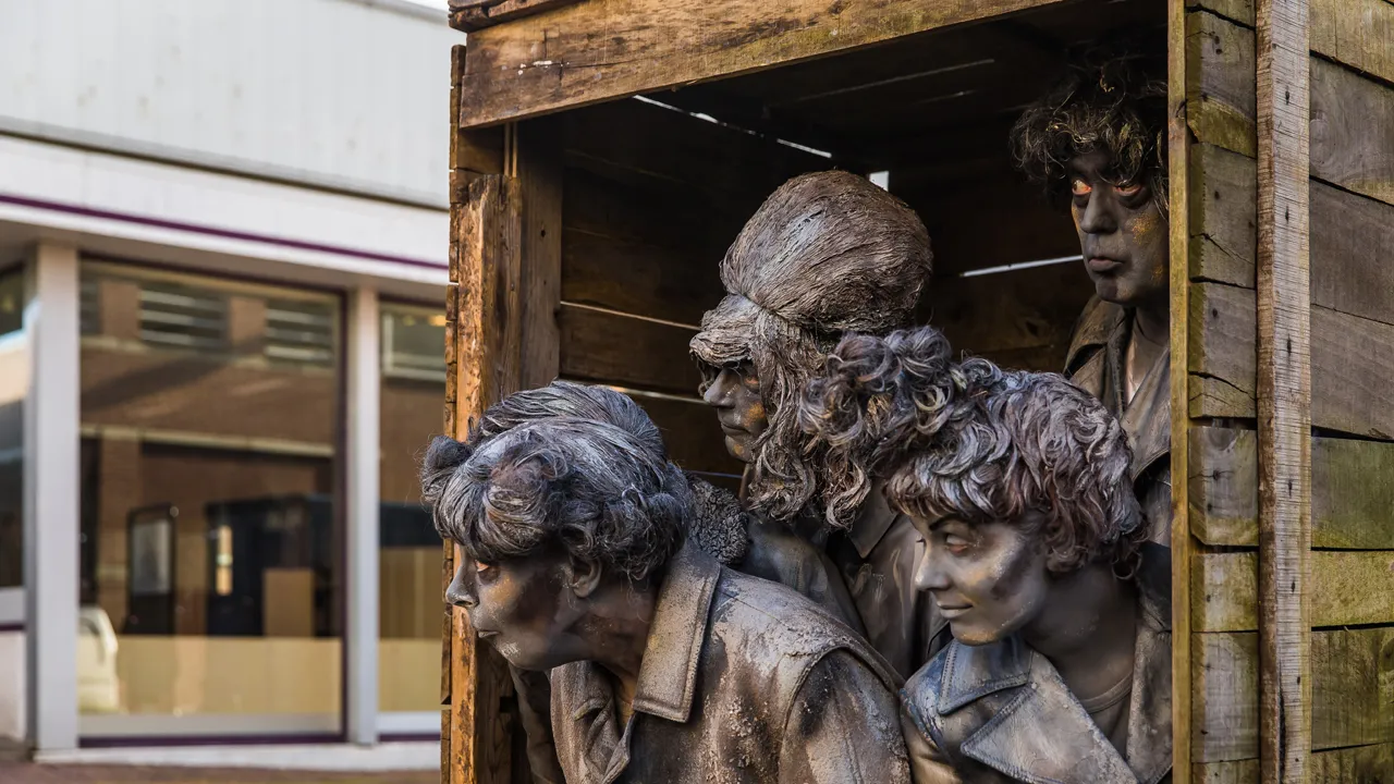 2017 11 01 inspiredshopping klein logo 027