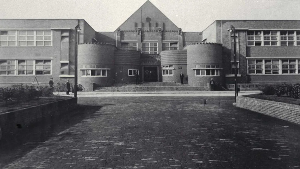 6 hoofdgebouw stm ms img4415 1