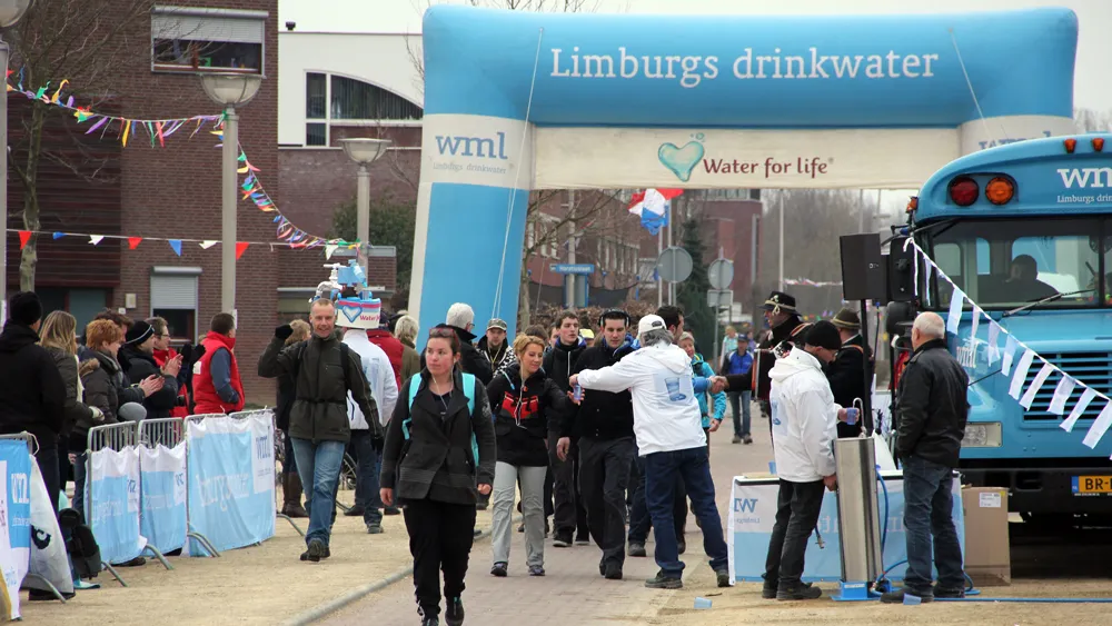 a8esc2ctrl643ta3pbvyrby9i doorkomst hoogveld 16 9 2