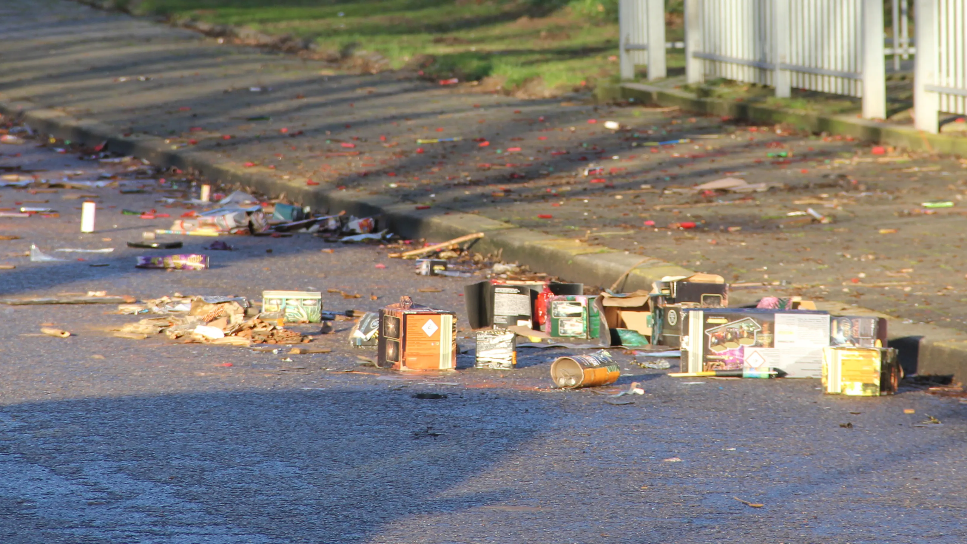 aa98pn9ujhax7nr28xobt0vv4 vuurwerk troep 2013 2014 broeksittard 1