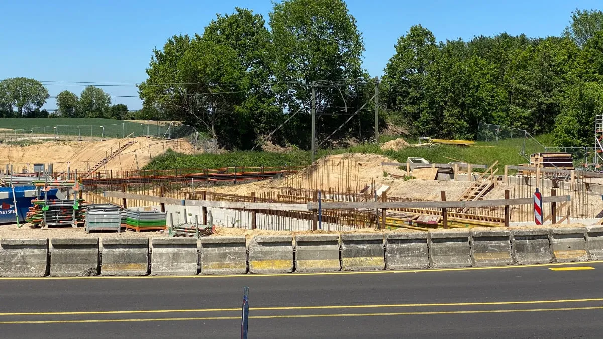 aanleg fiets en voetgangerstunnel onder spoor raadskuilderweg