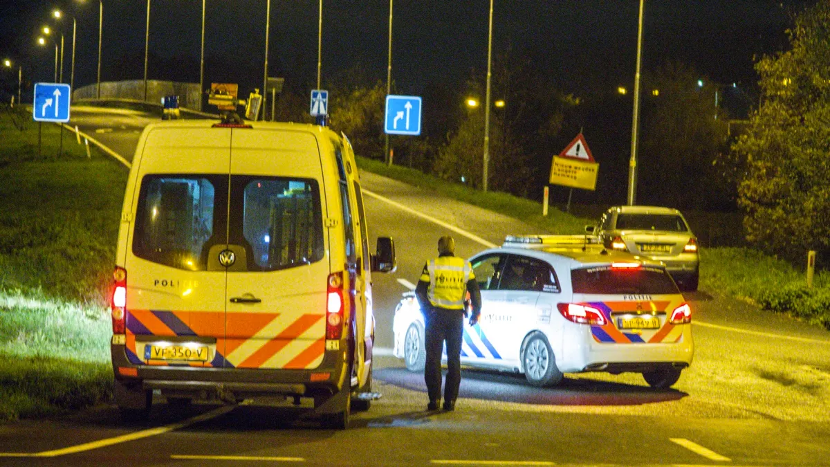 aanrijding politieauto met mercedes bjorn de hoog
