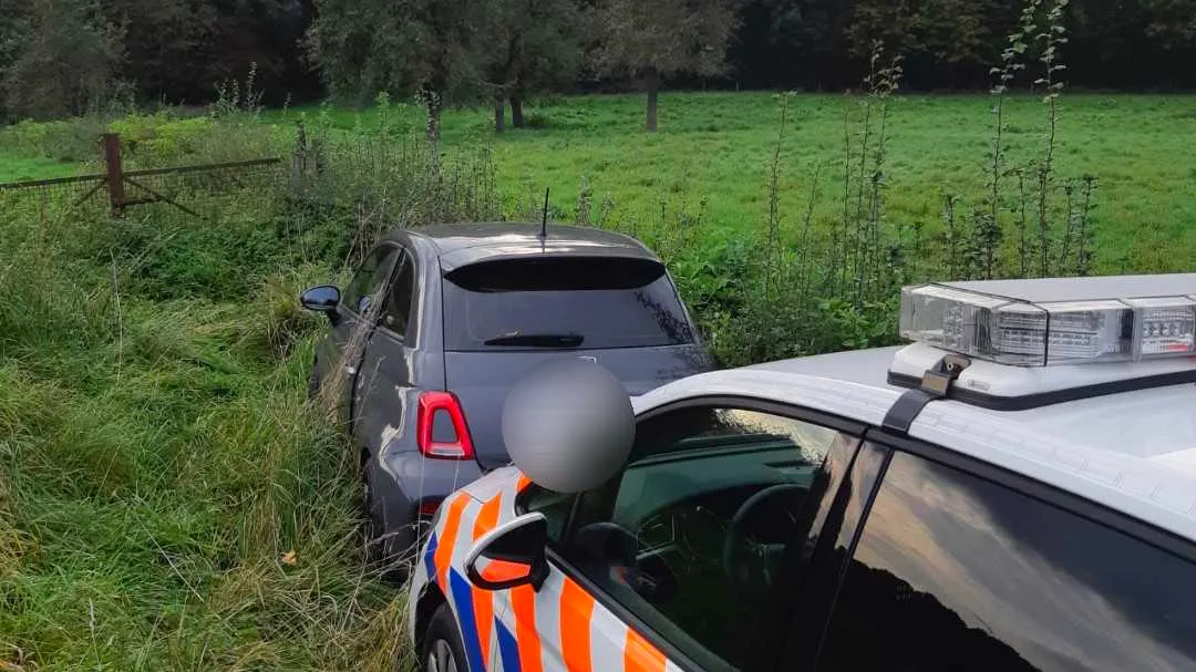 achtervolging gestolen auto geleen